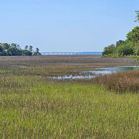 Low Country Cottage In Beautiful Habersham Beaufort Eksteriør bilde