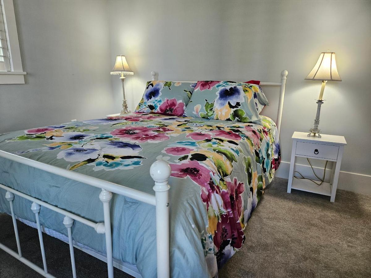 Low Country Cottage In Beautiful Habersham Beaufort Eksteriør bilde
