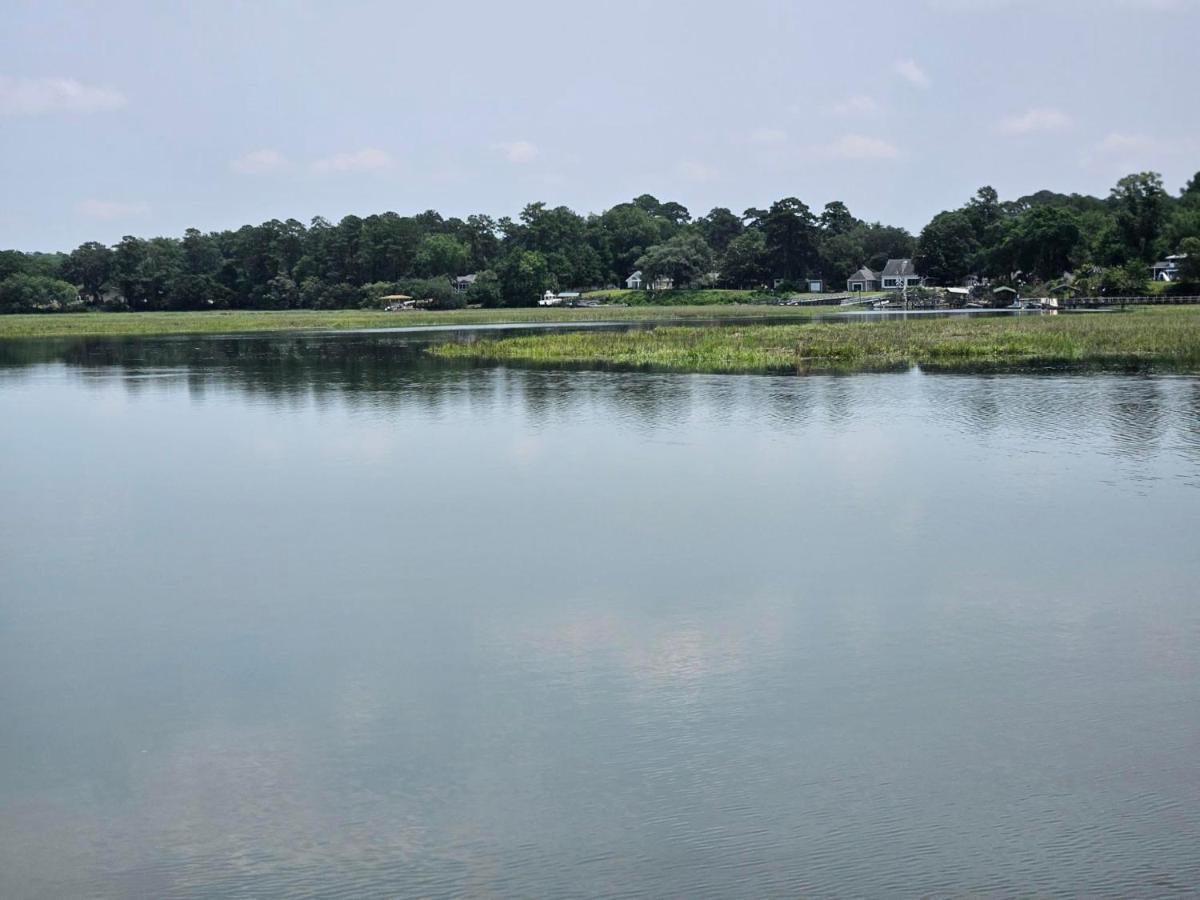Low Country Cottage In Beautiful Habersham Beaufort Eksteriør bilde